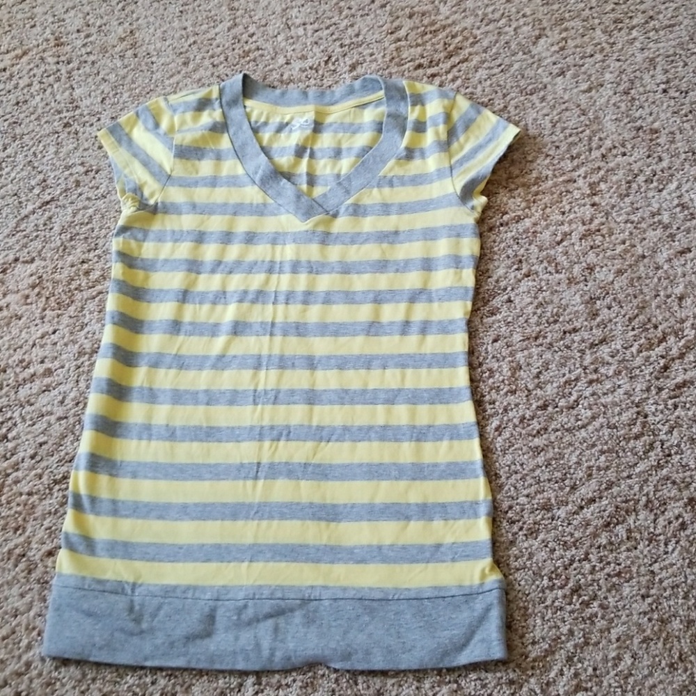 GRAY AND YELLOW TOP